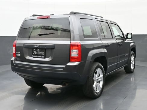 Used 2017 Jeep Patriot Sport image 3