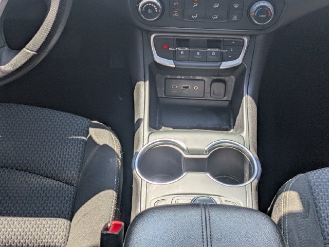 Used 2024 GMC Terrain SLE FWD image 18