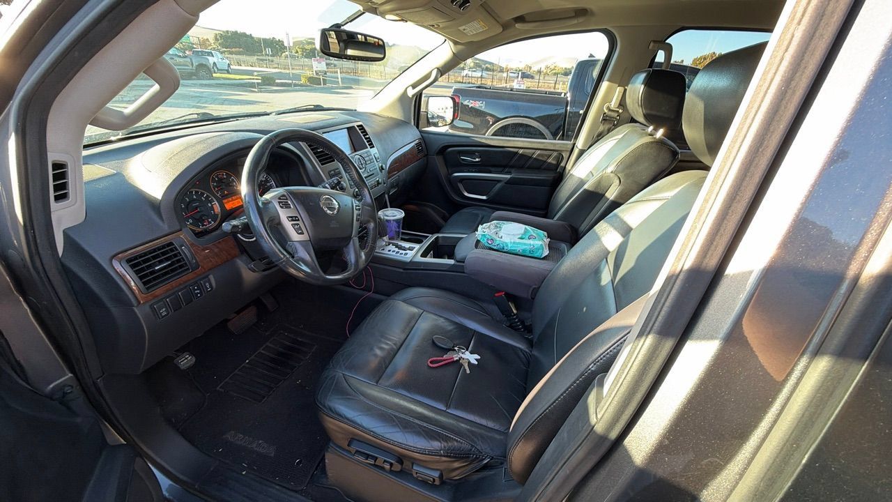 Used 2015 Nissan Armada SL RWD image 3