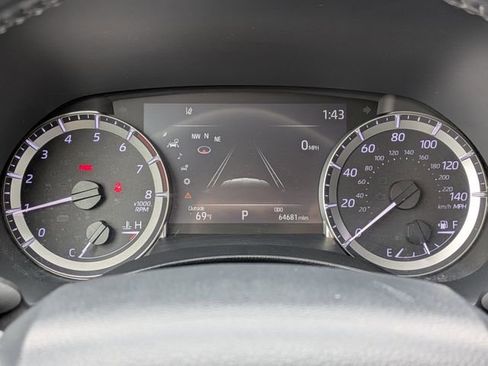 Used 2023 Toyota Highlander LE image 28