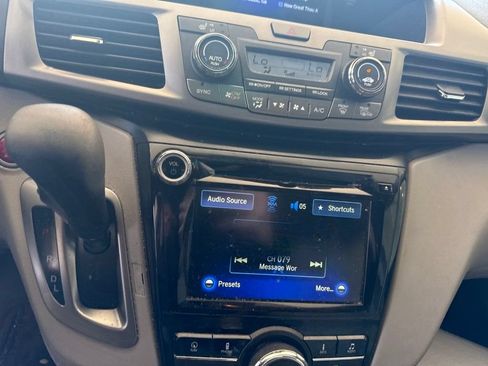Used 2016 Honda Odyssey EX-L image 7
