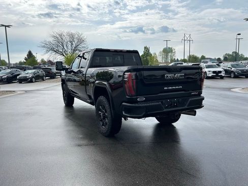 Used 2025 GMC Sierra 3500 AT4 w/ AT4 Premium Plus Package AWD/4WD image 9