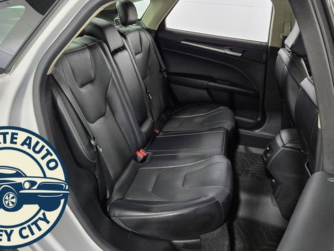 Used 2020 Ford Fusion Titanium image 32