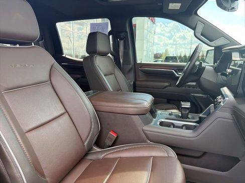 Used 2024 GMC Sierra 1500 Denali w/ Technology Package AWD/4WD image 35