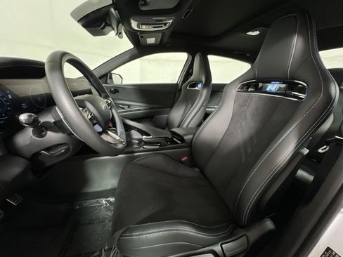 Used 2025 Hyundai Elantra N FWD image 13