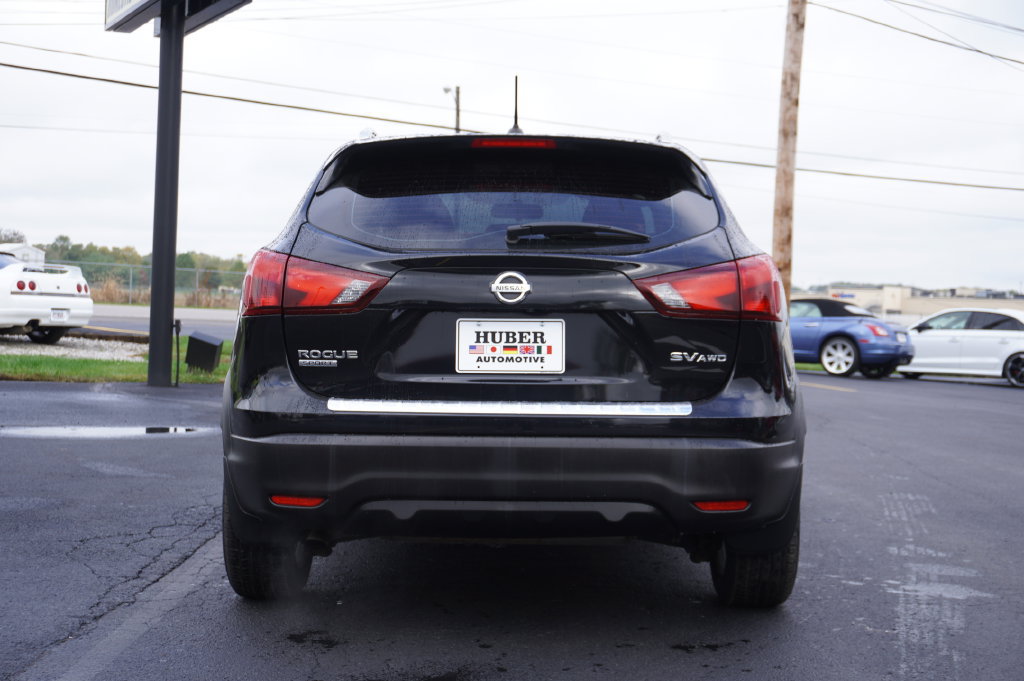 Used 2017 Nissan Rogue Sport SV AWD/4WD image 6
