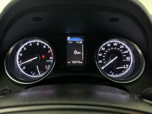 Used 2020 Toyota Camry SE FWD image 61