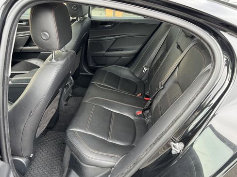 Used 2019 Jaguar XE Prestige image 24