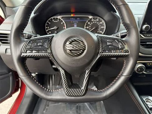 Used 2021 Nissan Altima 2.5 SR w/ SR Premium Package image 20