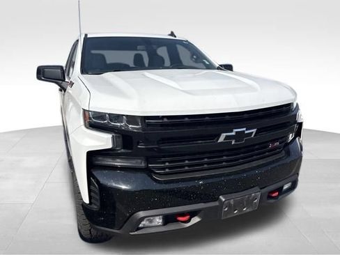 Used 2021 Chevrolet Silverado 1500 LT Trail Boss w/ LPO, Dark Essentials Package AWD/4WD image 5