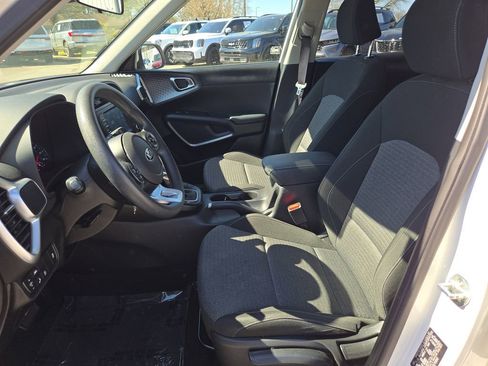 Certified 2020 Kia Soul S image 19