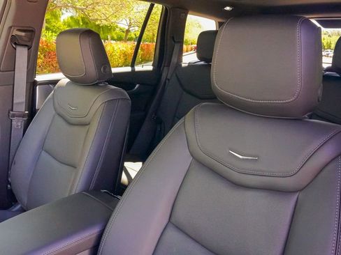 Certified 2025 Cadillac XT6 Premium Luxury w/ Technology Package image 23