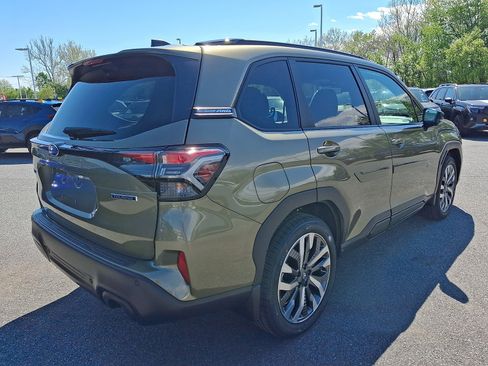New 2026 Subaru Forester Touring AWD/4WD image 3