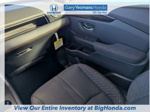 New 2026 Honda Pilot Sport image 17