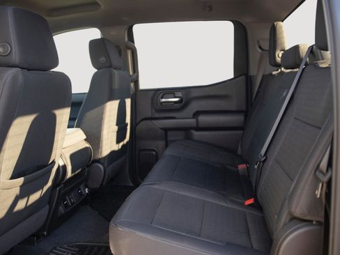 Used 2025 Chevrolet Silverado 1500 Custom image 12