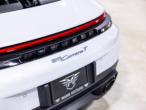 Used 2026 Porsche 911 Carrera T RWD image 15