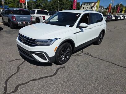 Used 2024 Volkswagen Tiguan SE