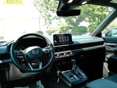 Used 2025 Honda CR-V Sport-L image 9