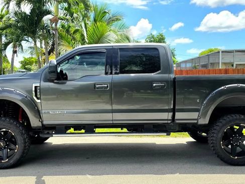 Used 2017 Ford F350 Lariat w/ Lariat Ultimate Package AWD/4WD image 8