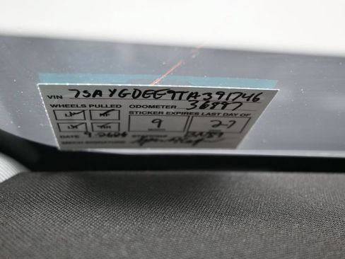 Used 2026 Tesla Model Y Long Range AWD/4WD image 13
