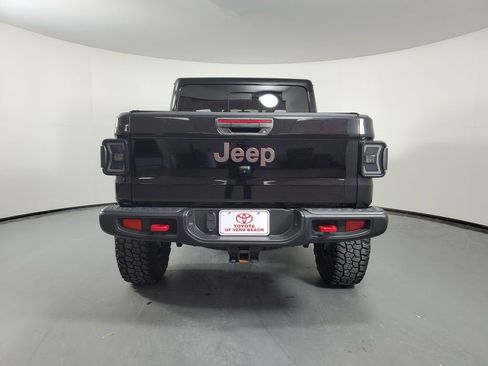 Used 2023 Jeep Gladiator Rubicon w/ Cold Weather Group image 5