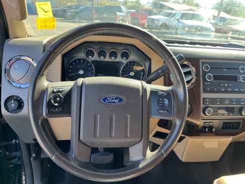 Used 2011 Ford F250 Lariat w/ FX4 Off Road Pkg image 10
