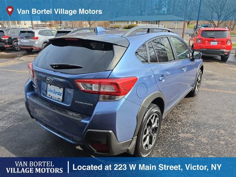 Used 2019 Subaru Crosstrek 2.0i Premium w/ Moonroof Package image 5