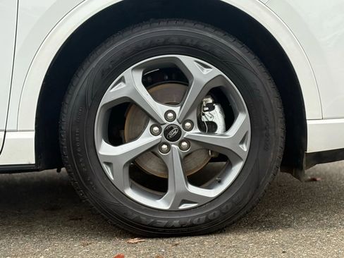 Used 2023 Ford Escape ST-Line Select image 31