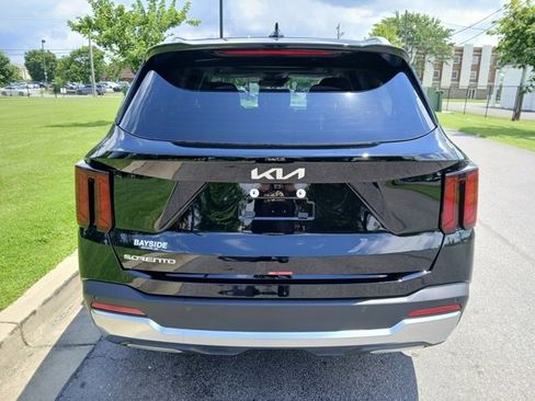 New 2025 Kia Sorento S w/ Panoramic Sunroof Package image 14