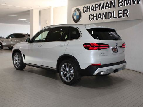 Used 2026 BMW X5 sDrive40i image 5
