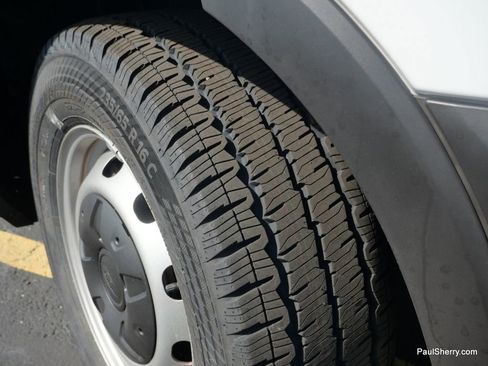 Used 2020 Ford Transit 150 XL image 35