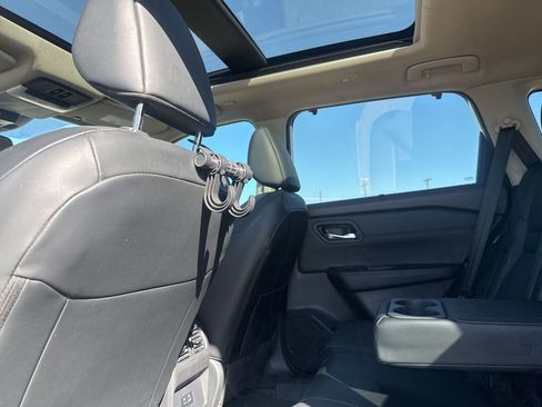 Certified 2023 Nissan Rogue SV w/ SV Premium B Package image 34