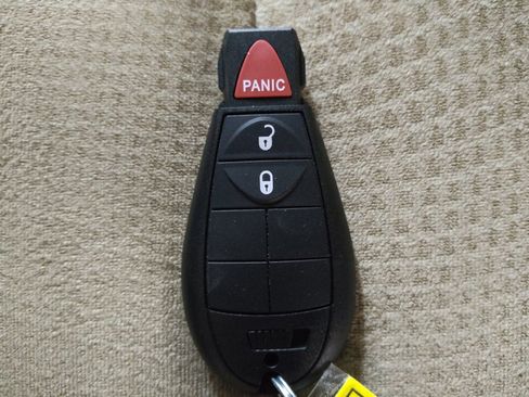 Used 2016 Dodge Grand Caravan American Value Package image 32