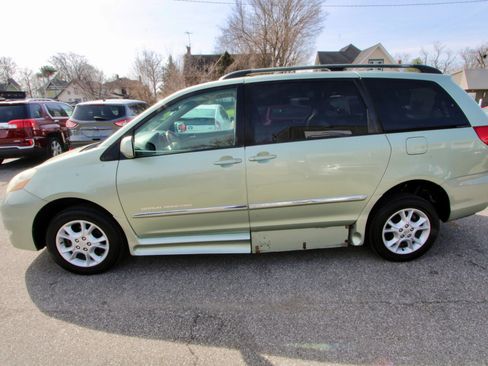 Used 2006 Toyota Sienna XLE image 3