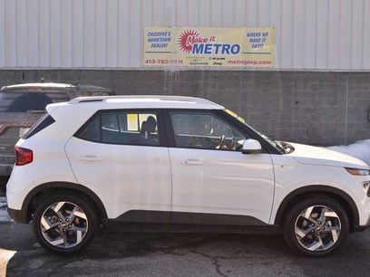 Used 2024 Hyundai Venue SEL