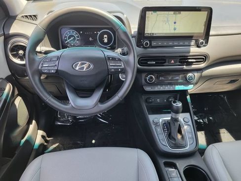 Used 2023 Hyundai Kona Limited FWD image 6