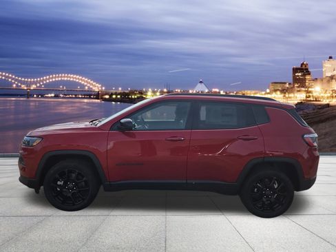 New 2026 Jeep Compass Latitude image 2