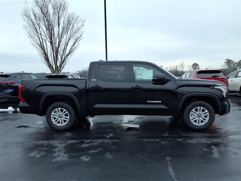 New 2026 Toyota Tundra SR5 image 2