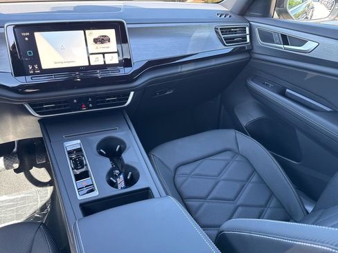 New 2026 Volkswagen Atlas Cross Sport SE FWD image 14