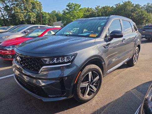 Used 2021 Kia Sorento S w/ Panoramic Sunroof Package FWD image 9
