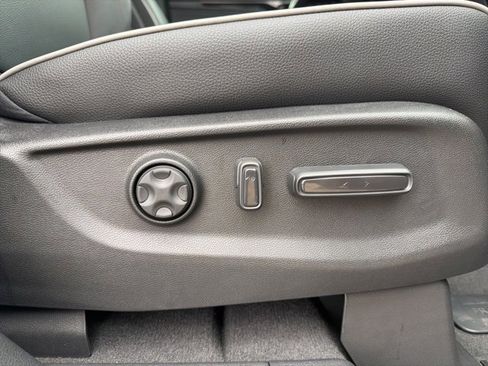 New 2026 Honda Odyssey Touring image 61