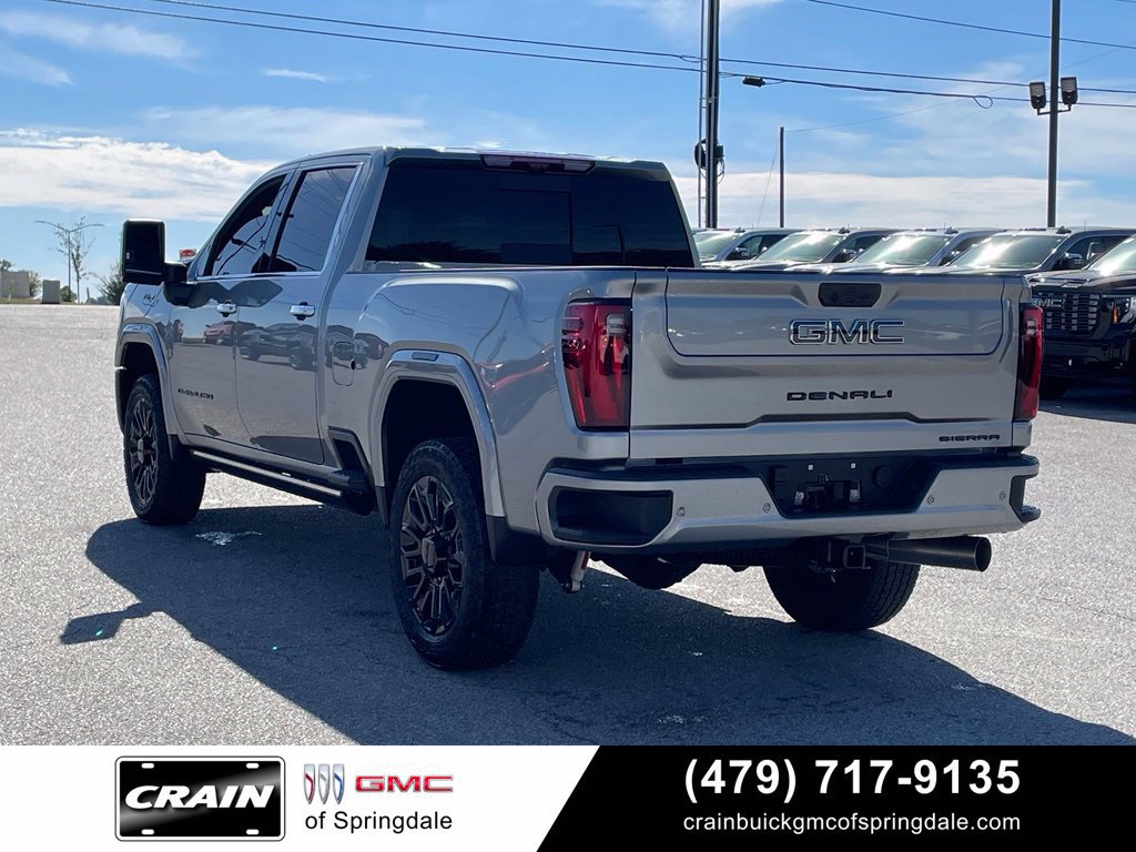 Used 2026 GMC Sierra 2500 Denali Ultimate w/ LPO, Black Badging Package AWD/4WD image 5