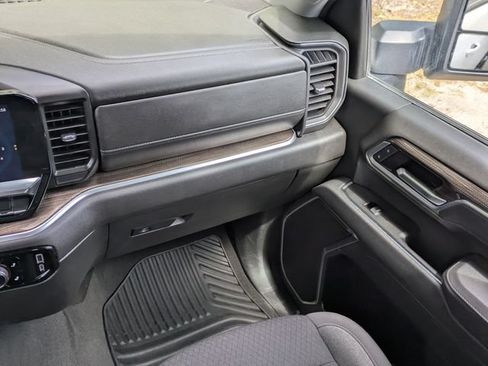Used 2025 Chevrolet Silverado 2500 LT w/ Convenience Package AWD/4WD image 19