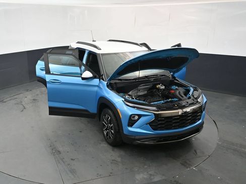 Used 2025 Chevrolet TrailBlazer ACTIV w/ Driver Confidence Package AWD/4WD image 17