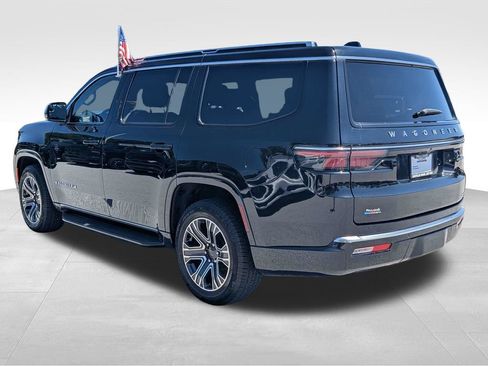 Used 2024 Jeep Wagoneer Series II AWD/4WD image 6