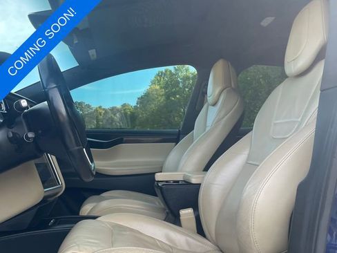 Used 2017 Tesla Model X 75D AWD/4WD image 4
