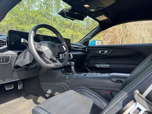 Used 2024 Ford Mustang GT Premium image 13