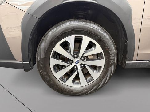 Used 2023 Subaru Outback Premium AWD/4WD image 14