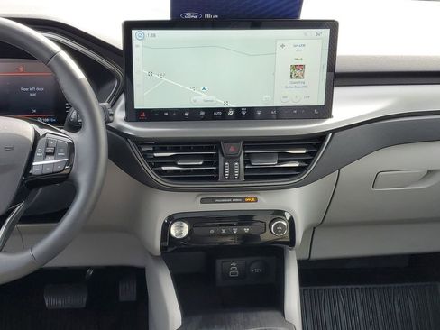 Certified 2024 Ford Escape SE w/ Class II Trailer Tow Package image 30