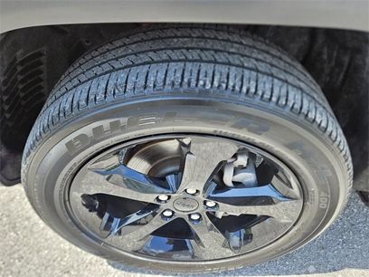 Used 2023 Jeep Grand Cherokee Altitude